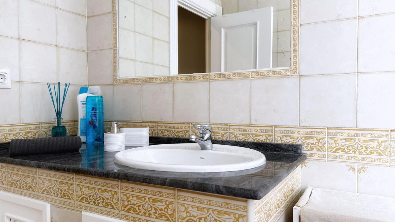 Centrica Y Amplia Vivienda Turistica Con Wifi Apartment Bilbao Bagian luar foto