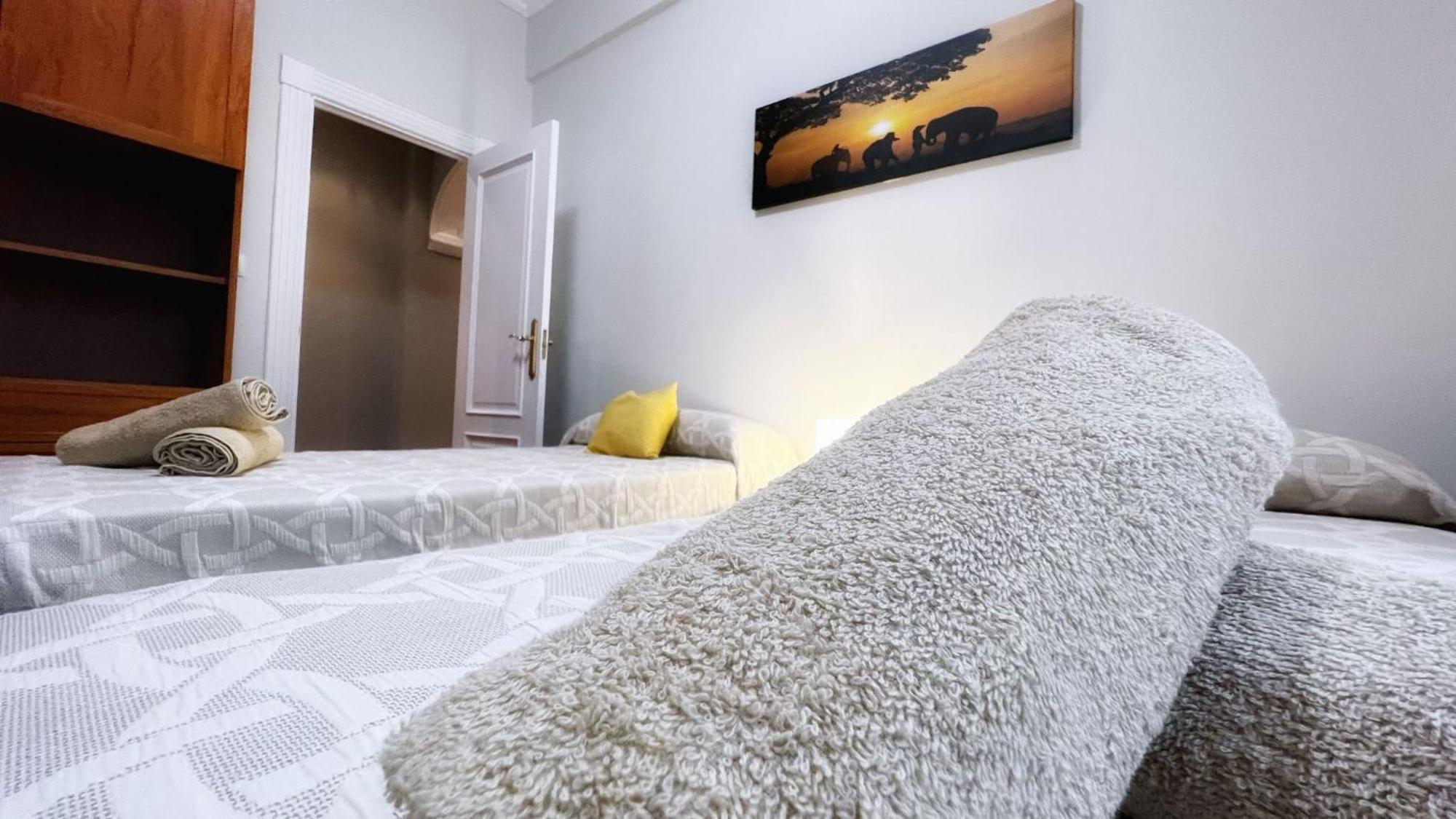 Centrica Y Amplia Vivienda Turistica Con Wifi Apartment Bilbao Bagian luar foto